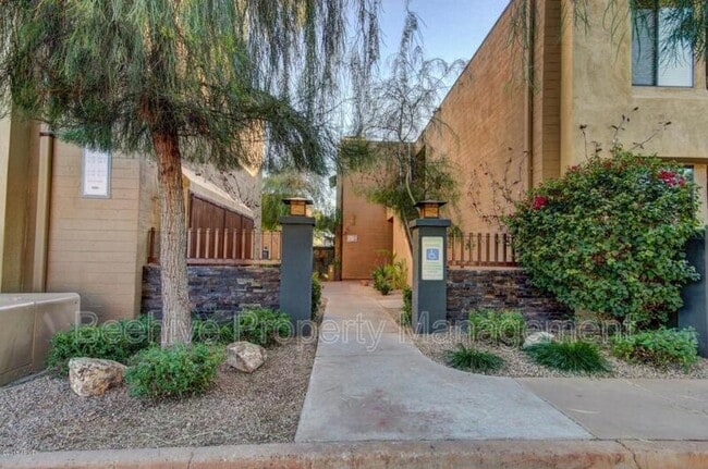 Building Photo - 4120 N 78th St