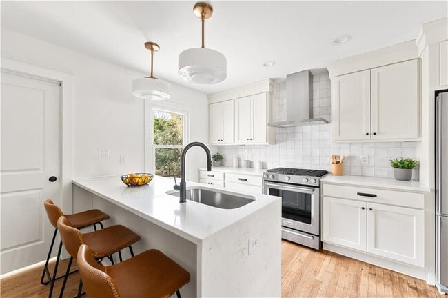 Building Photo - 845 Ormewood Terrace SE