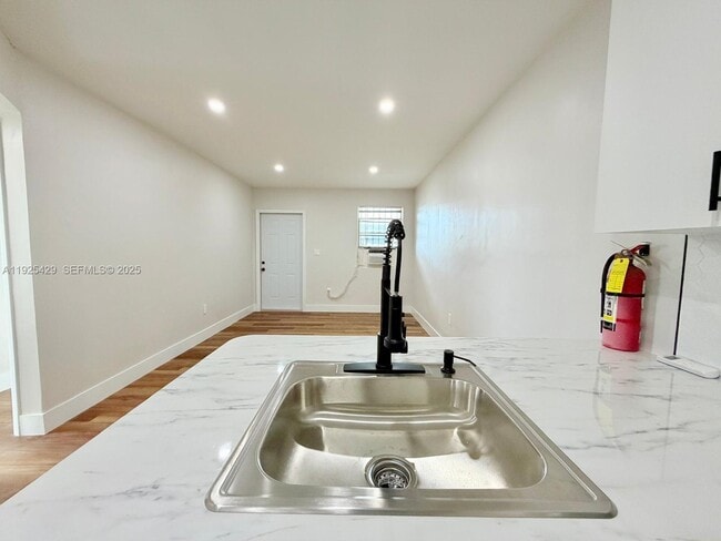 Building Photo - 4801 NW 33rd Ave