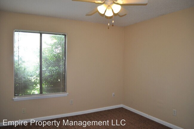 Building Photo - 2220 Wind Trace Cir SW