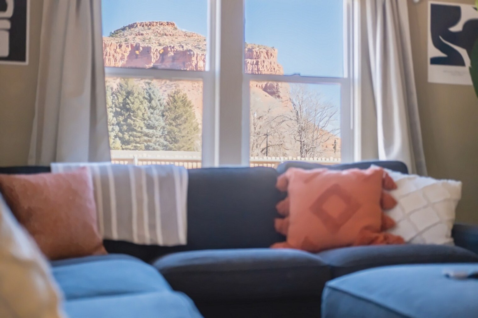 Building Photo - 170 E 100 N