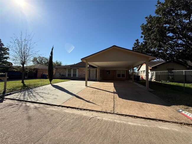 Building Photo - 4114 Connorvale Rd