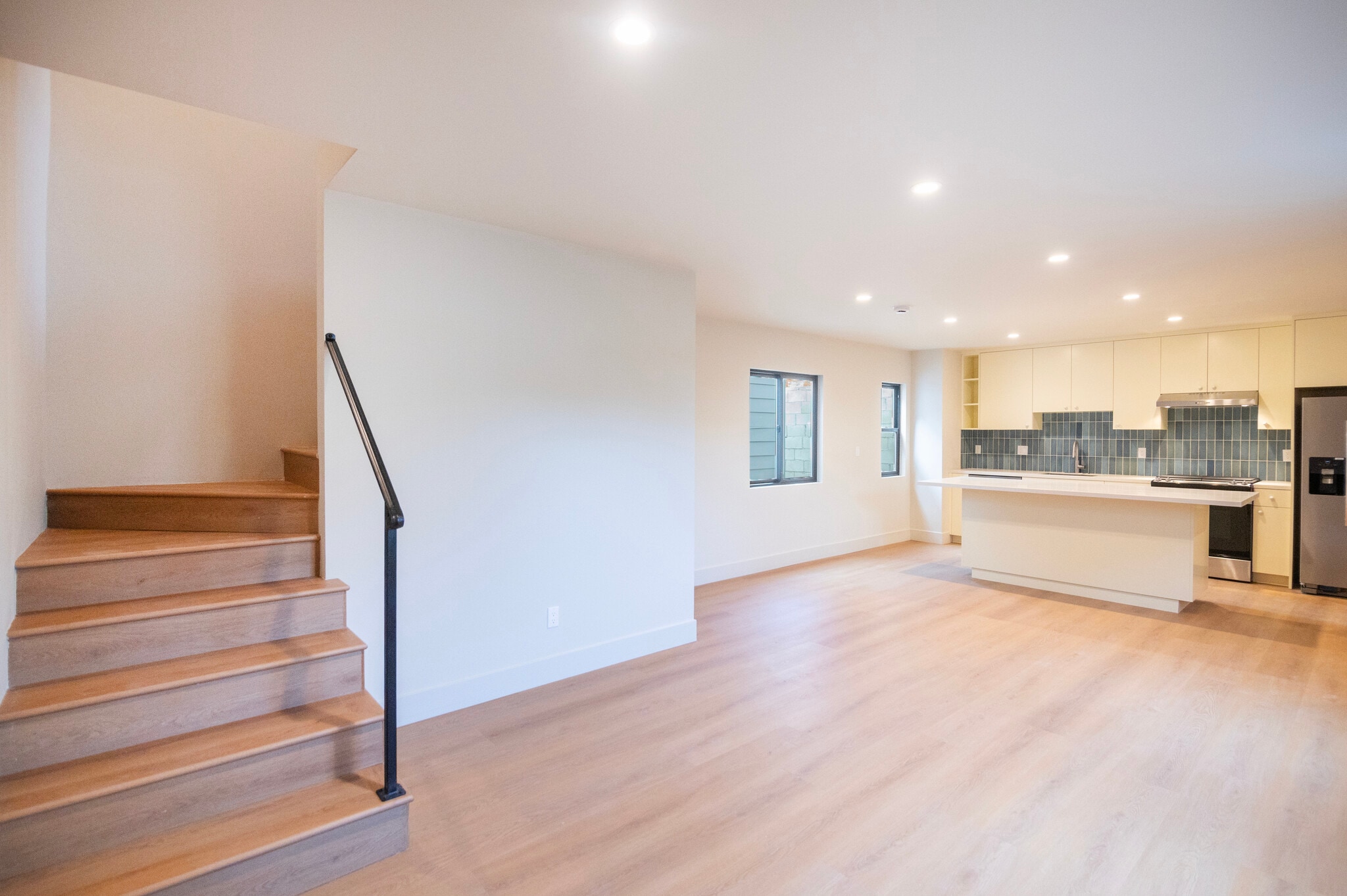 Building Photo - 4541 1/2 Melbourne Ave