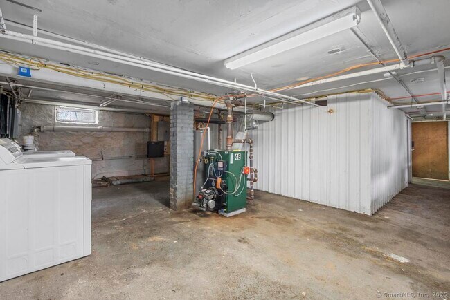 Building Photo - 52 Jacobs St