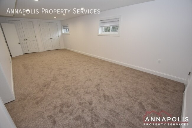 Building Photo - 254 Severn Rd