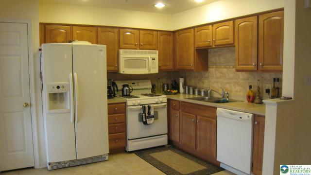 Building Photo - 1047 Sparrow Way
