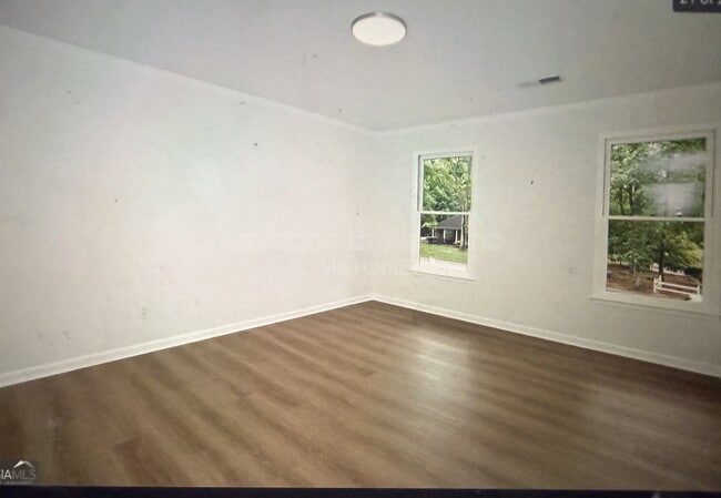 Building Photo - 401 Vardon Way