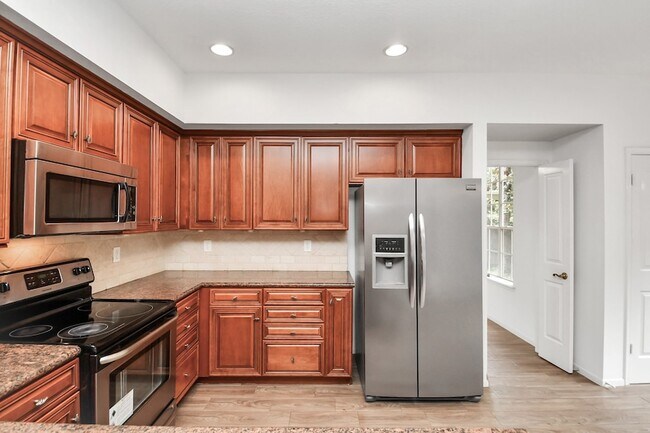 Building Photo - 103 Lakeridge Dr