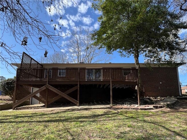 Building Photo - 718 Dandridge Dr