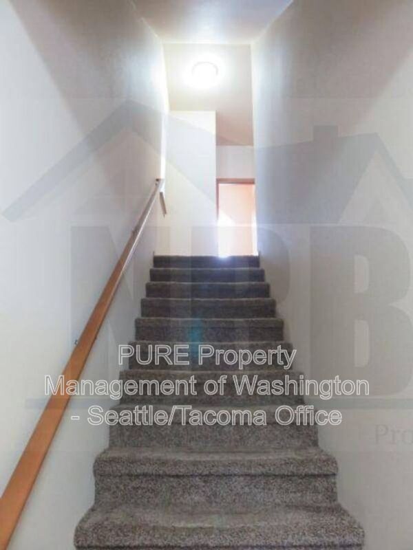 Building Photo - 8015 Pacific Ave