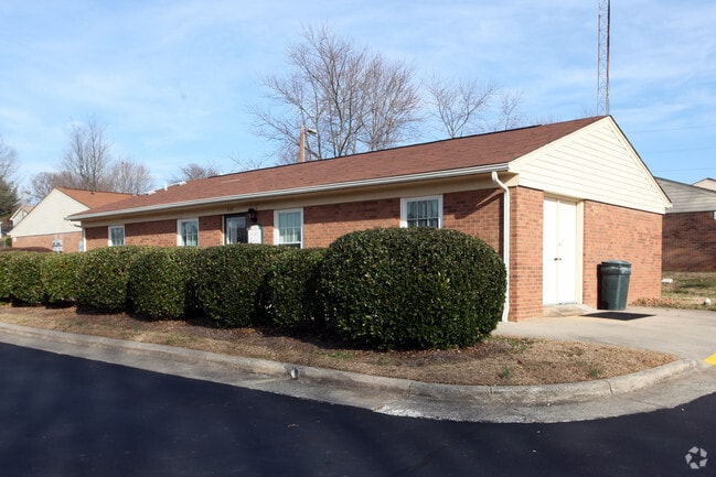 Building Photo - Cherry Hill Apartments