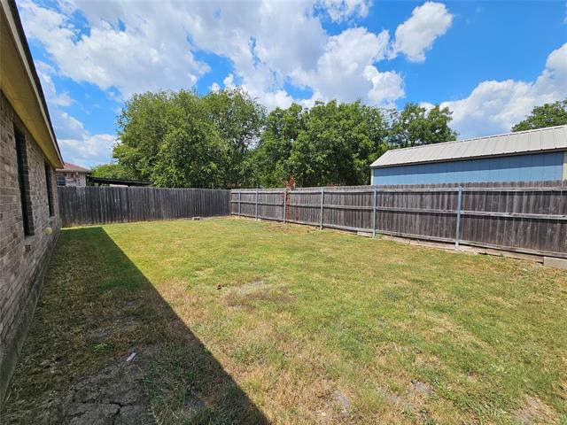 Building Photo - 1417 Paloma Dr