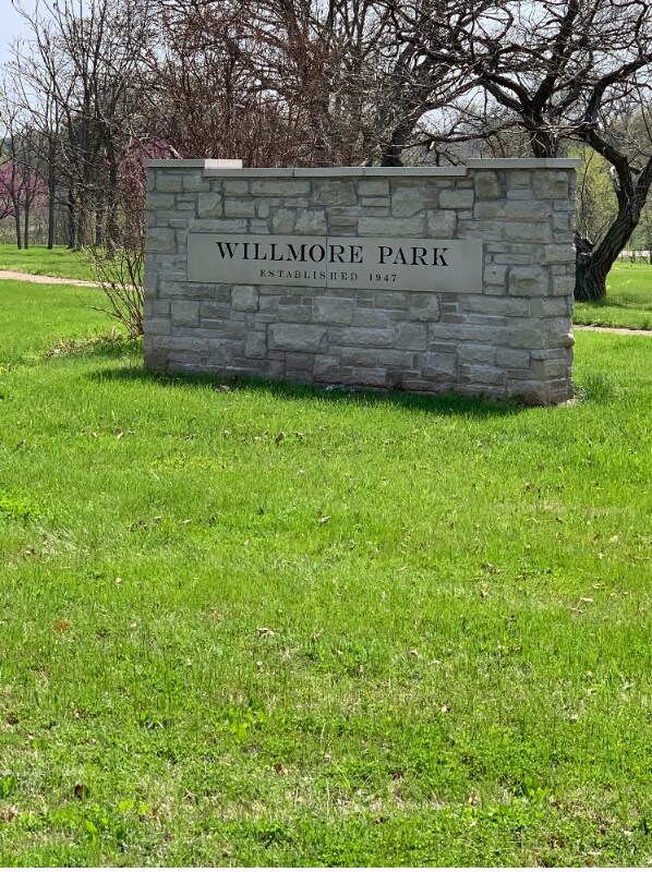 Building Photo - 6213 Nagel Ave