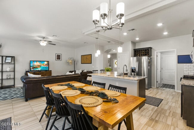 Building Photo - 14912 Louis Baudoin