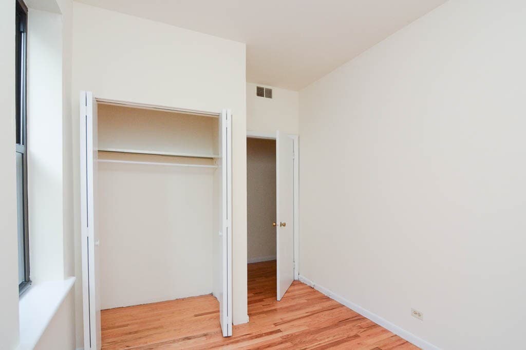 Building Photo - 2319 N Kedzie Blvd