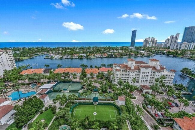 Building Photo - 19955 NE 38th Ct