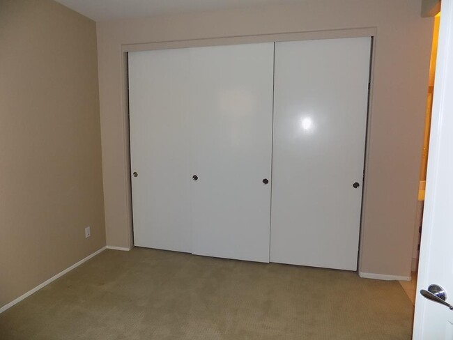 Building Photo - Beautiful Rancho San Diego Condo In Reming...