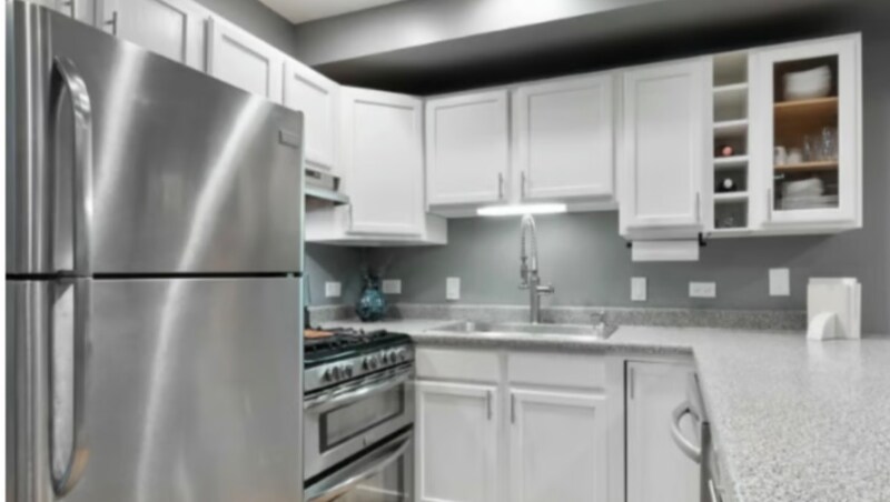 Building Photo - 2321 W Harrison St