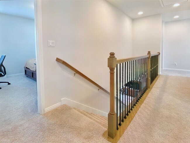 Building Photo - 3 br, 2.5 bath House - 175 Breedlove