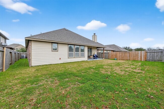 Building Photo - 6515 Sterling Shores Ln