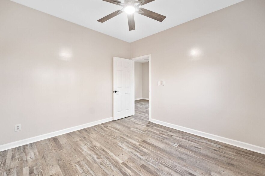 Building Photo - 125 Roosevelt St