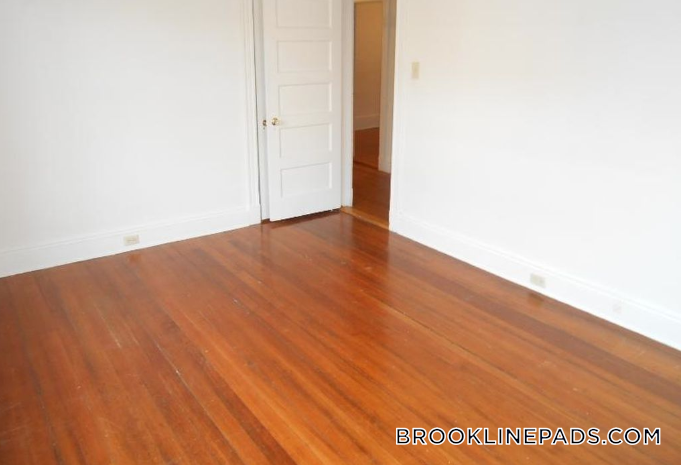 Building Photo - 1788 Beacon St