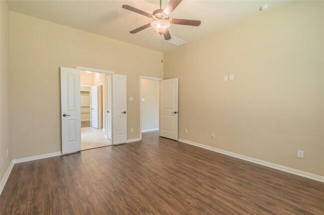 Building Photo - 4807 Basil Clear Trail