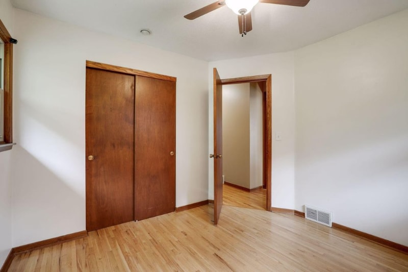 Building Photo - 656 17th Ave NW