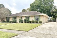 Building Photo - Beautiful Sherwood Oaks 3BR/2BA Home With Patio, Carport & Security Features!