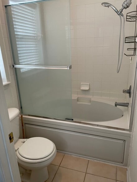 Building Photo - 12414 Forest Lake Cir N