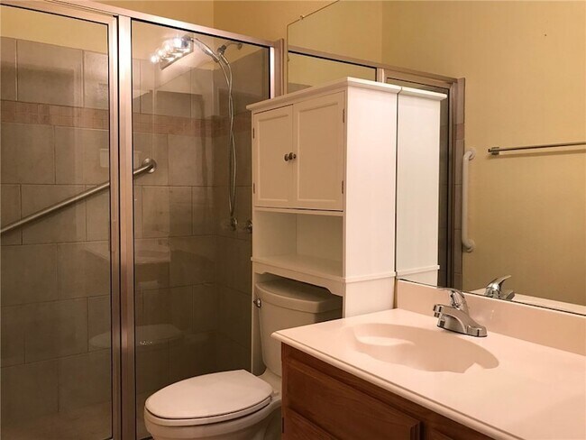 Building Photo - 1300 Rosewood Ln