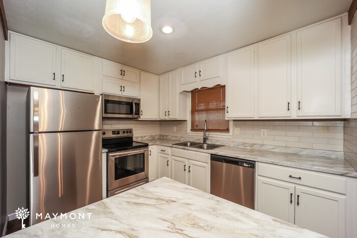 Building Photo - 6316 Sherrian St