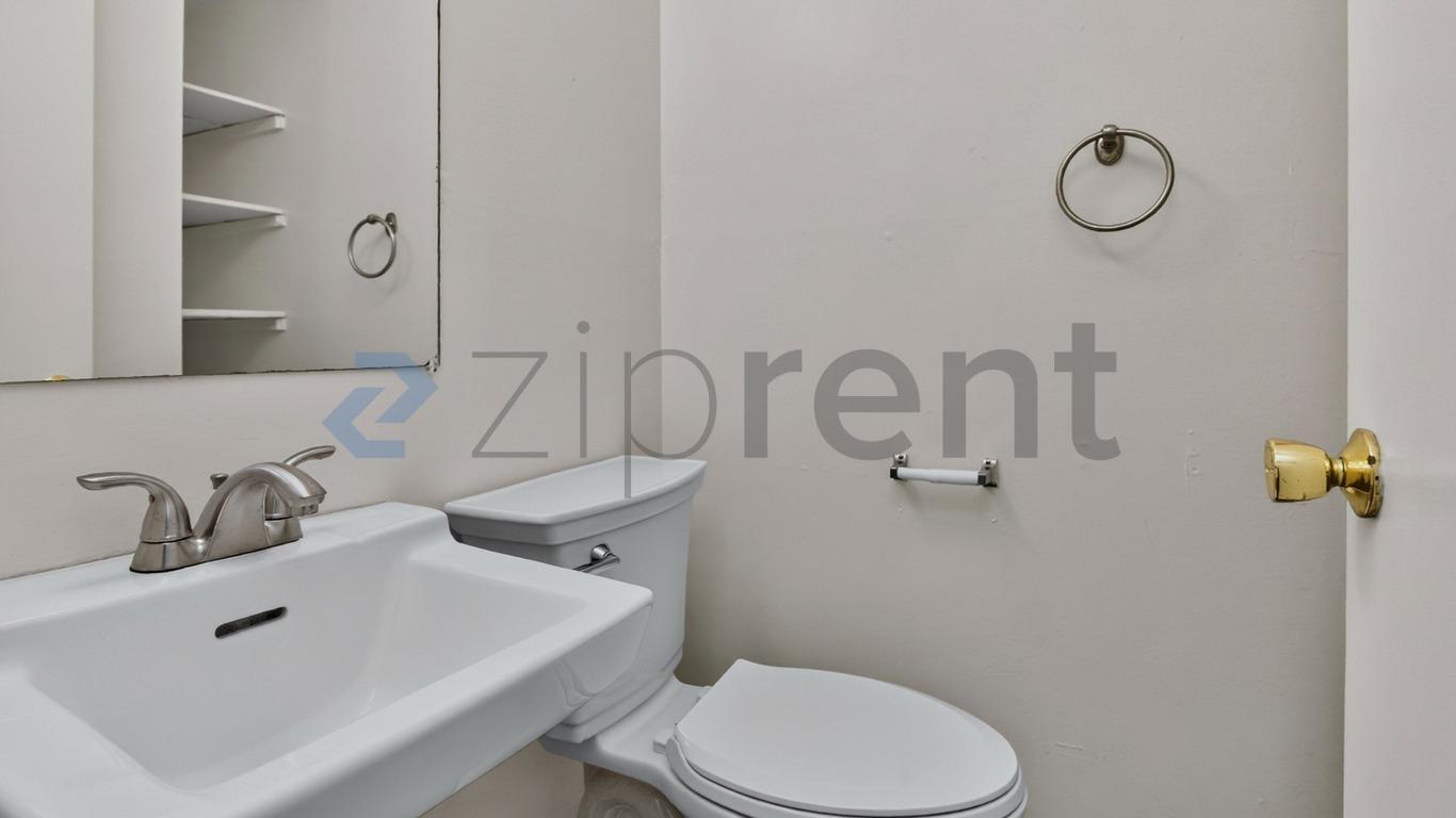 Building Photo - 628 Netherlands Dr