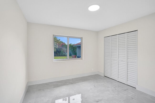 Building Photo - 2881 NW 98th Way