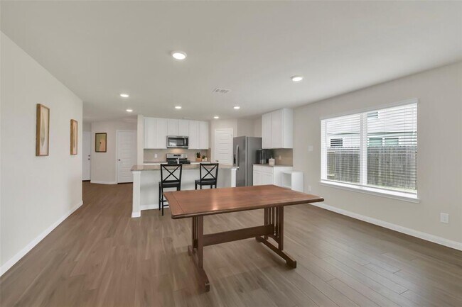 Building Photo - 16659 Olivewood Ln