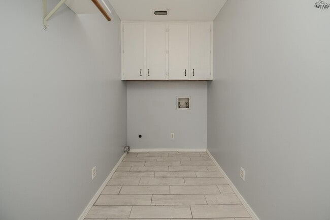 Building Photo - 9 Lackland Cir