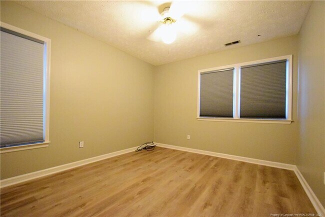 Building Photo - 213 Lofton Dr