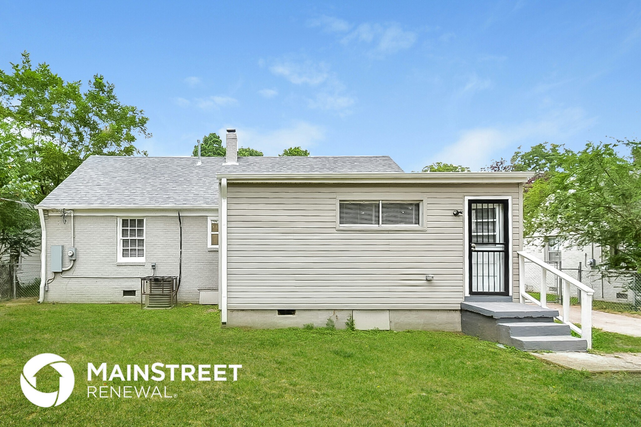 Building Photo - 4327 Leatherwood Ave