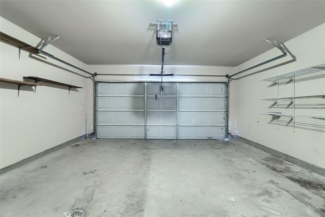 Building Photo - 3308 Barksdale Dr