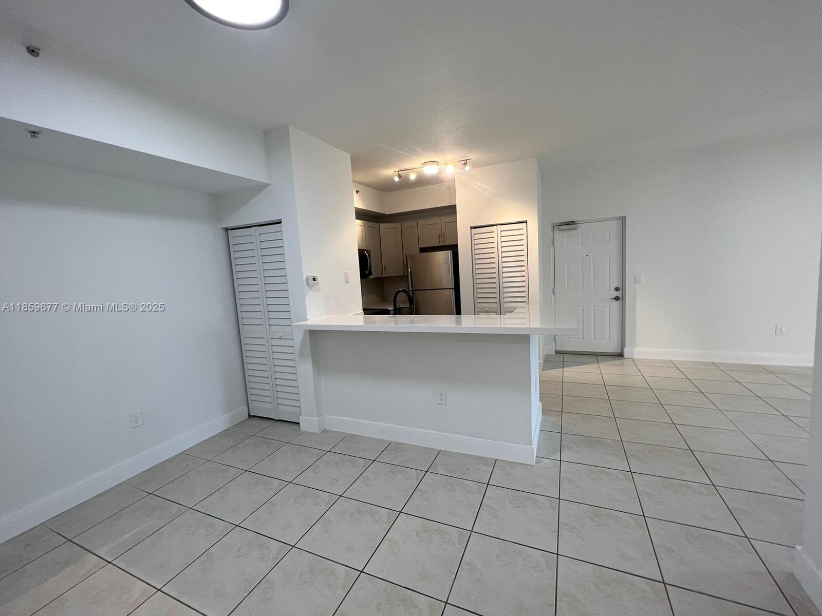 Building Photo - 7220 NW 114th Ave