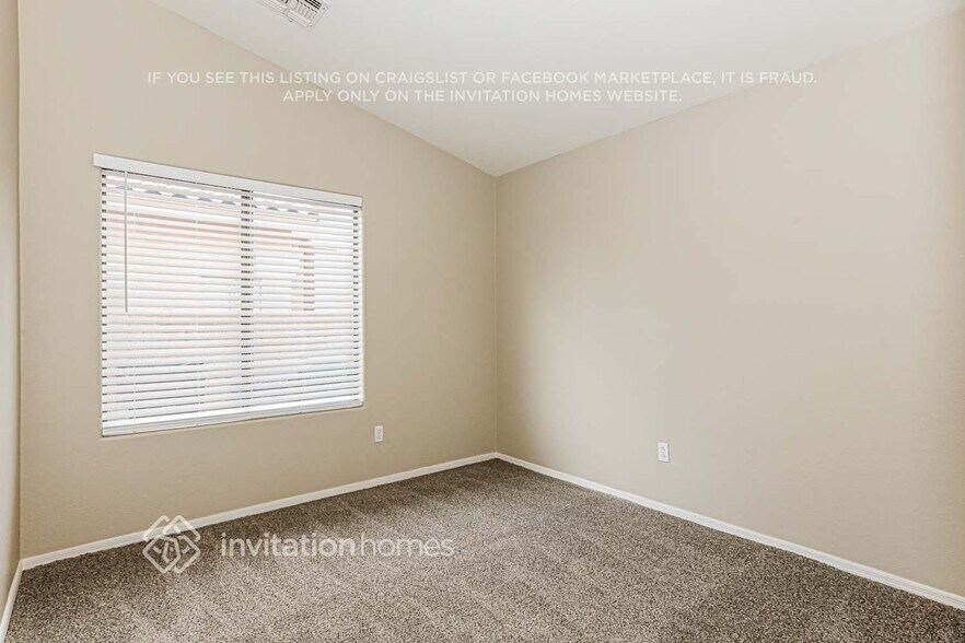 Building Photo - 7255 E Madero Ave