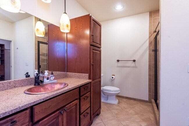 Building Photo - 1004 Potlatch Cir