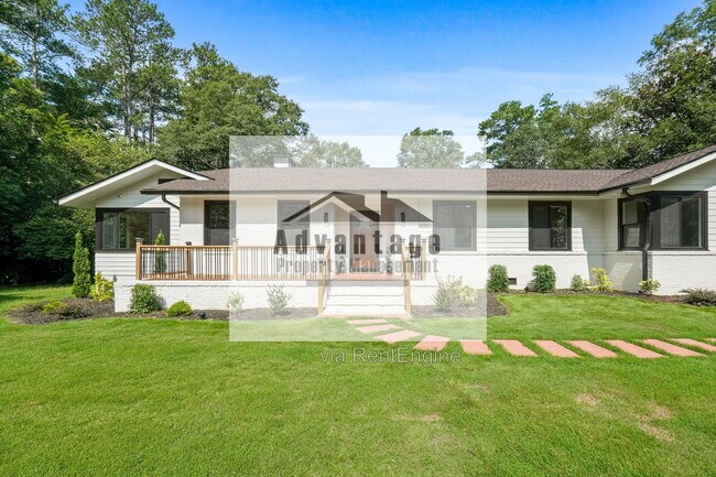 Building Photo - 1099 Pine Valley Rd