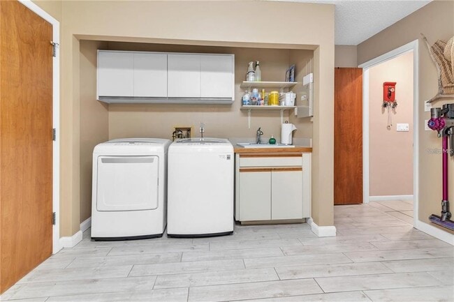 Building Photo - 2715 Montague Ct E