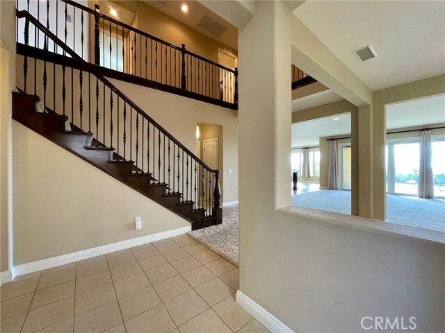 Building Photo - 2652 E Temblor Ranch Dr