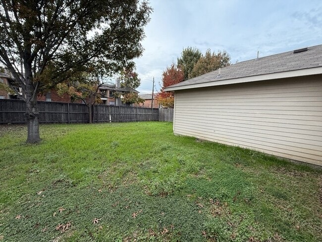 Building Photo - 3149 Appaloosa Dr