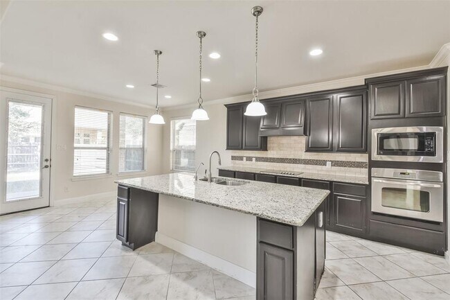 Building Photo - 10403 Monticello Hill Dr