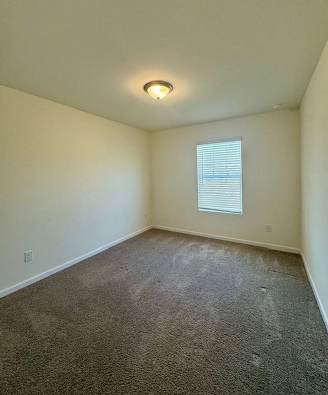 Building Photo - PRICE REDUCED!