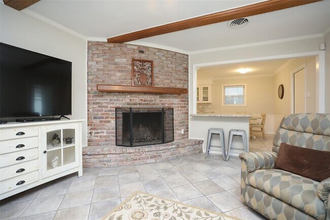 Building Photo - 5822 Cheena Dr