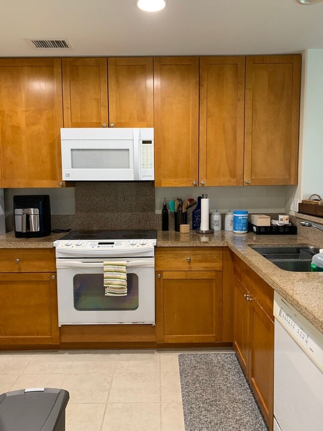 Building Photo - Furnished Townhouse at Peninsula at Hawaii...